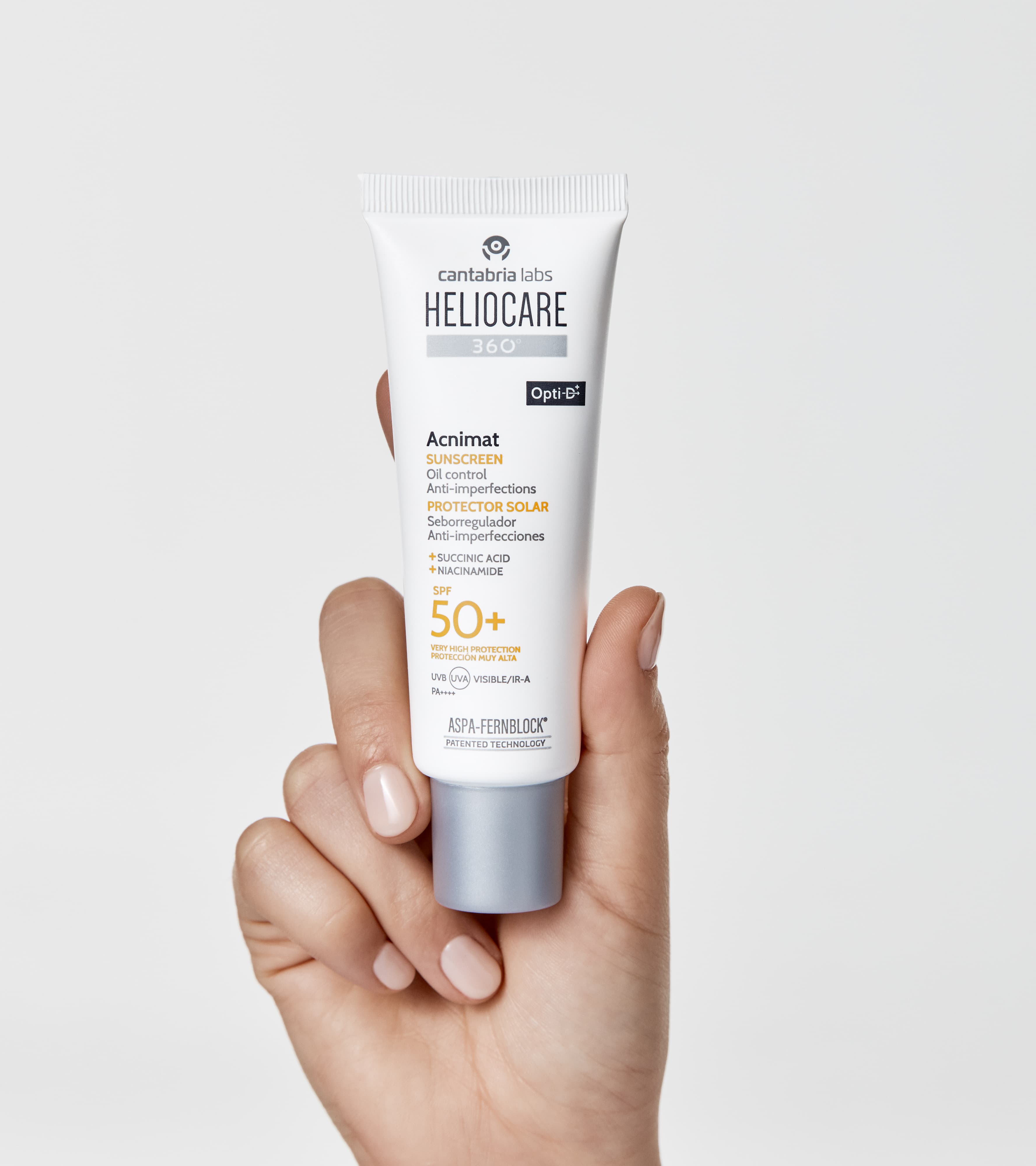 Heliocare 360 Acnimat Sunscreen Oil Control