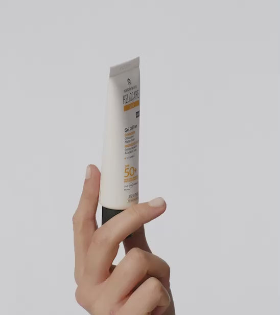 Load video: Heliocare 360 Oil Free Spf50 50mL
